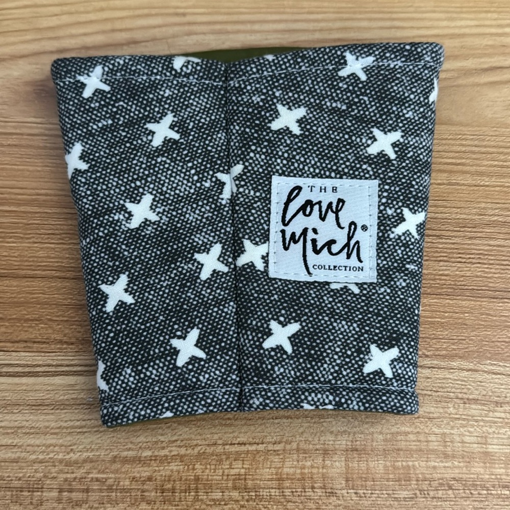 Love Mich Coffee Cozy -Regular Xs
